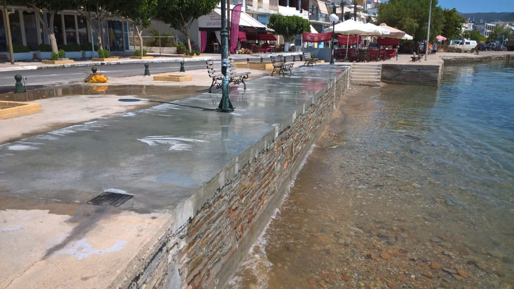 Επισκευή κρηπιδώματος και αποκατάσταση σπηλαιώσεων στα Ν. Στύρα Ευβοίας